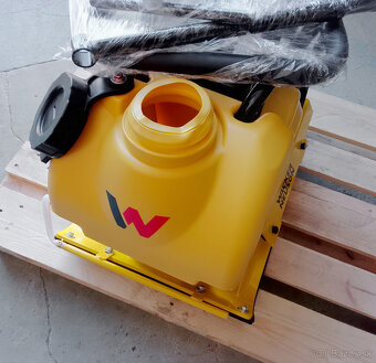 Vibračná doska Wacker Neuson L6T 65FG45 - 4