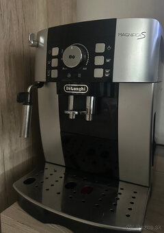 Automatický kávovar DeLonghi Magnifica S - 4