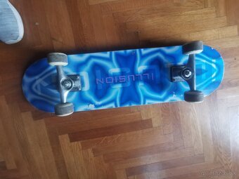 Predám skateboard, 2 ks - 4
