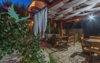 Exkluzívne na predaj vila s bazénom v Chorvátsku - 4