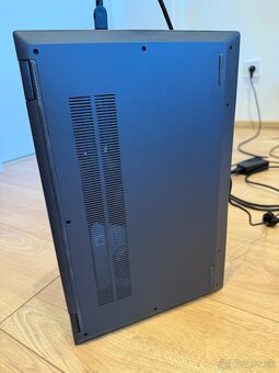 Lenovo notebook 2v1 dotyk, i7/16GB/256 - 4
