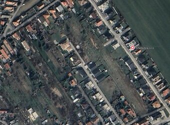 Pozemok vhodný na radovú výstavbu Chorvátsky Grob 1.044m2 - 4