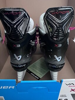 Predám detské korčule na lad Bauer Vapor X3 - 4