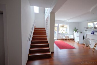 PRENÁJOM - Polyfunkčná budova - NITRIANSKE HRNČIAROVCE - 4