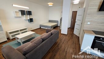 Prenájom zariadeného 1 izbového bytu s garážovým státím Zvol - 4