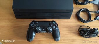 Ps4 pro 1tb+hry (predam/vymenim) - 4