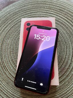 Apple iPhone 11 - 4