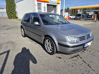 Volkswagen Golf 1.4 - 4