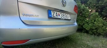 Volkswagen Touran 1,6 TDI Comfortline DSG - 4