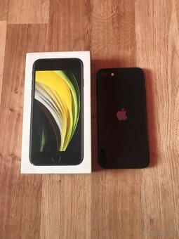 iPhone SE 2020 - 4