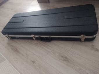 El.gitara CORT aj s kufrom - 4