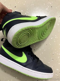 Chlapcenske vysoke topanky NIKE, velkost 38,5 - 4
