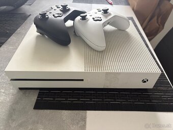 Xbox one S - 4