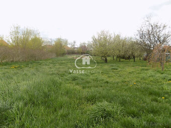 Pozemok 1715 m2 na stavbu domu v obci Tvrdošovce  so starším - 4