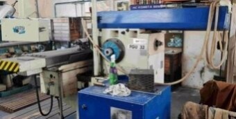 Frézka FGU 32, rok výroby 2005 - 4