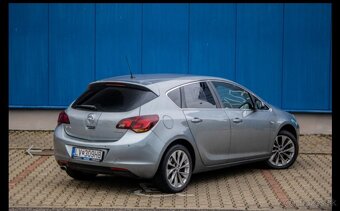 Opel Astra 1.4 Turbo - 4