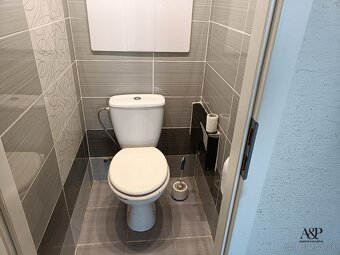 NA PREDAJ REKONŠTRUOVANÝ 4 IZBOVÝ BYT S LOGGIOU, 88M2, UL. S - 4