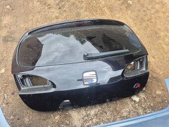 Predám zadný kufor, nárazník na Seat leon FR cupra mk2 model - 4