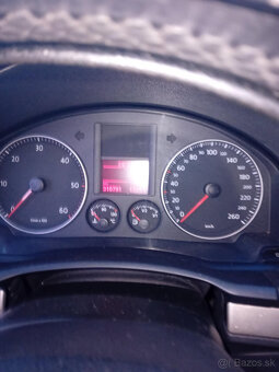 Volkswagen Golf - 4