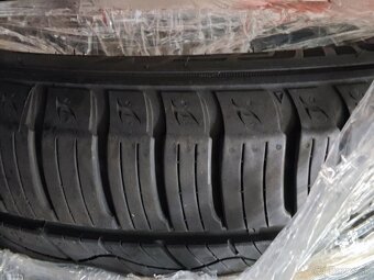 predam letne pneu kumho crugen 255/50/20 - 4