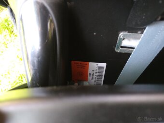 autosedačku Maxi Cosi spolu so základnou FamilyFix - 4