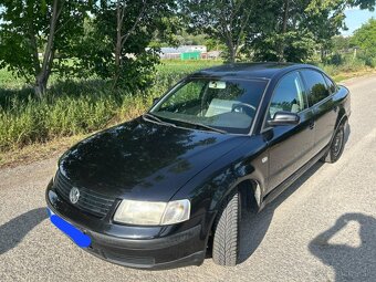 Volkswagen Passat - 4