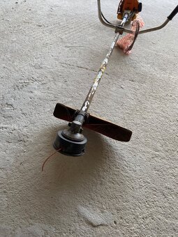 Krovinorez STIHL FS80 - 4