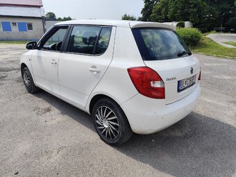 Fabia 2, 2013 r.v., 1.4 Benzin-Plyn - 4