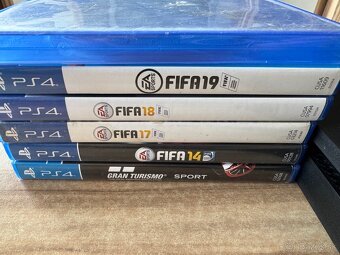 Playstation 4 Slim 500GB + Controller + Nabíjačka + 6 hier - 4