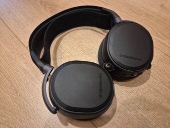 Steelseries Arctis Pro Wireless na díly - 4