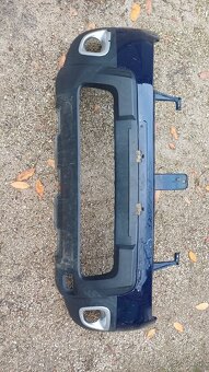 Dacia Duster Predny Naraznik 2011 - 4