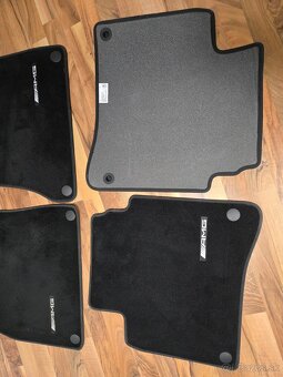 Koberčeky Mercedes AMG - 4