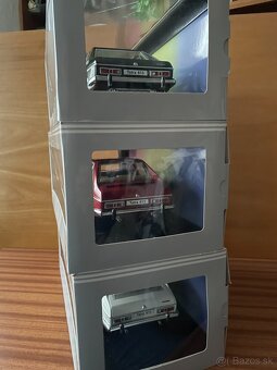 1:18 Tatra 613 - Triple9 - 4