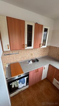 Kuchynská linka - 4