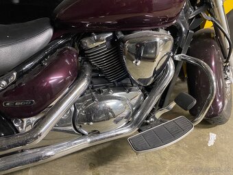 Suzuki motorka intruder - 4