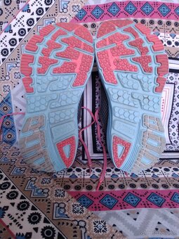 Botasky HOKA - 4