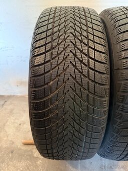 Zimné pneumatiky 235/50/19 Goodyear Ultragrip Performance 3 - 4