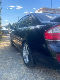 Predam subaru legacy 2.5 manual 129kw - 4