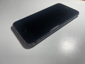 iPhone 8 64GB - 4