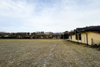 PREDAJ: Pozemok pre investíciu a podnikanie, 4096 m2, Podbre - 4