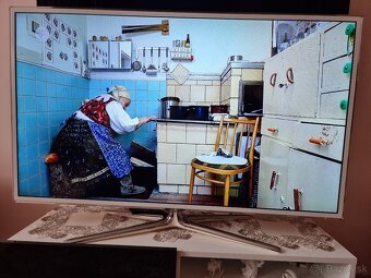 Predám SMART LED TV SAMSUNG UE40F6200AW Full HD s Wi-Fi - 4