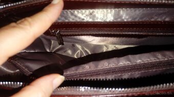 Predám koženú kabelku Annie Claire        30,-€ - 4