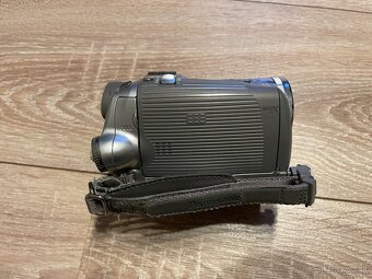 3CCD MiniDV kamera Panasonic NV-GS150 - 4