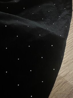 Zamatová sukňa ORSAY - 4