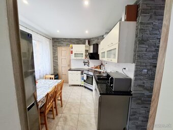 Predám 3 izbový byt - 4