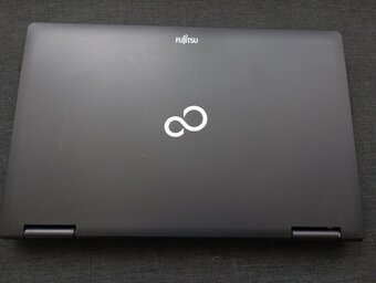 Fujitsu Lifebook e751, Intel® Core™i3 , 8gb ram RS232 ,Win7 - 4