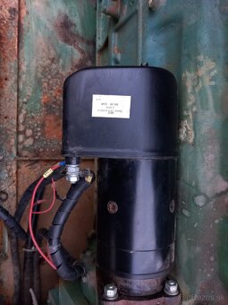 Motor URIV 6V - 4