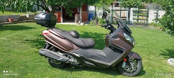 Sym Maxim 600 - 4