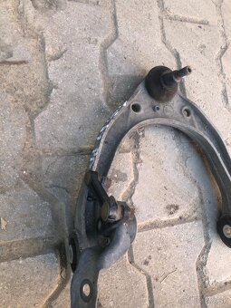 Horné rameno Audi Q7 - Pravá strana ( - 4