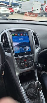 Opel Astra Sports Tourer 1.6.CDTI ročník 2015 - 4